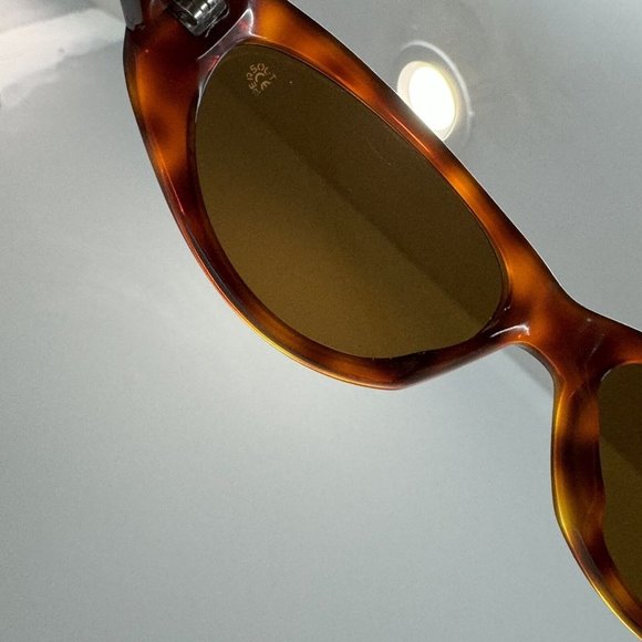 Persol vintage 90s oval sunglasses model 2546 30/33 made in Italy. 53 [] 16 main image 10